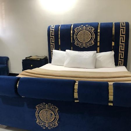Hotel Islamabad Crown Rawalpindi Dış mekan fotoğraf